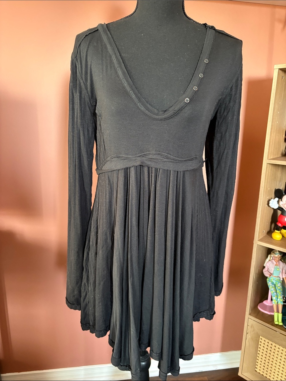 Free People Black Long-Sleeve Scoop Neck Swing Asymmetrical Dress